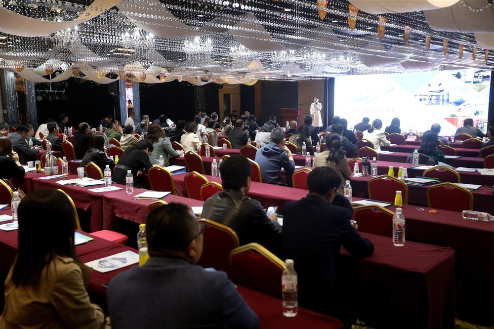 AI賦能產(chǎn)業(yè)生態(tài)！科創(chuàng)投集團(tuán)旗下銀河數(shù)創(chuàng)空間舉辦濟(jì)南科創(chuàng)數(shù)創(chuàng)生態(tài)大會(huì)